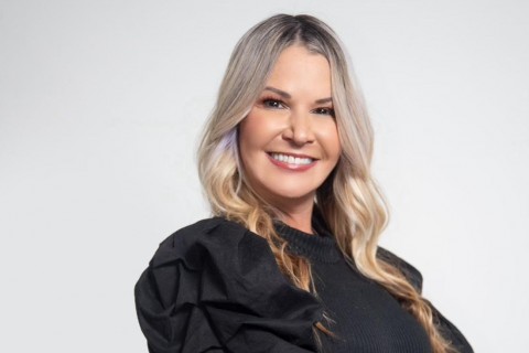 Viviane Fernandes assume novo biênio na diretoria da ABAV - RJ e reforça protagonismo no turismo fluminense