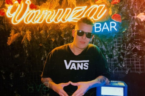 Dj e produtor Jackson Sttauder é revelação na cena em São Paulo