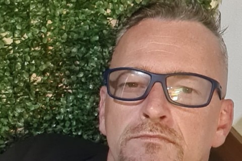 A importância de agir rápido no apoio a familiares e amigos dependentes químicos